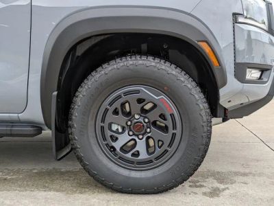 2026 Nissan Frontier — photo 12 view