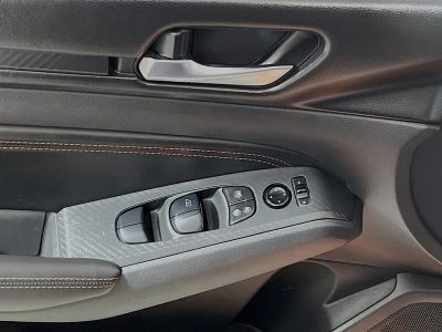 2020 Nissan Altima — photo 14 view