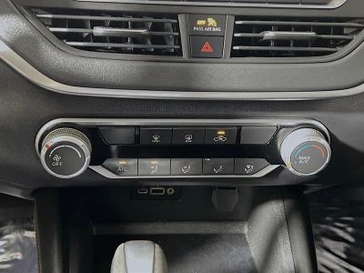 2020 Nissan Altima — photo 22 view
