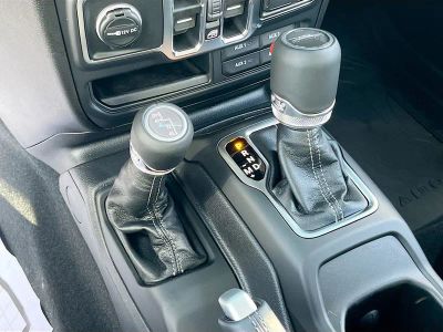 2026 Jeep Gladiator — photo 16 view