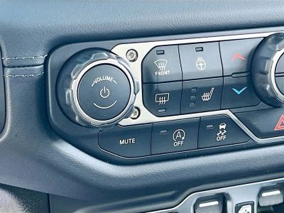 2026 Jeep Gladiator — photo 19 view
