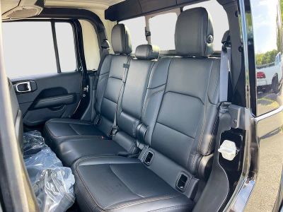 2026 Jeep Gladiator — photo 23 view