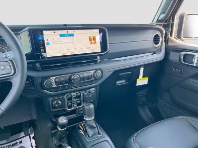 2026 Jeep Gladiator — photo 22 view