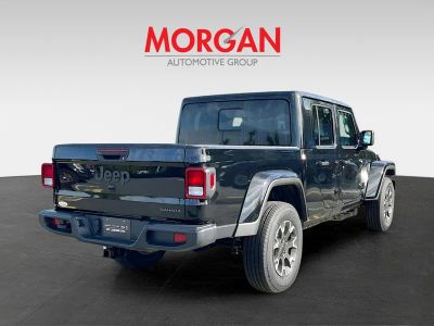 2026 Jeep Gladiator — photo 7 view