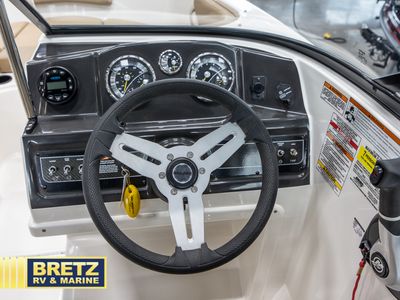 2022 Bayliner VR Series - Photo 12