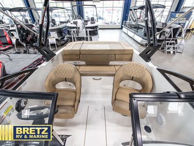 2022 Bayliner VR Series - Photo 15