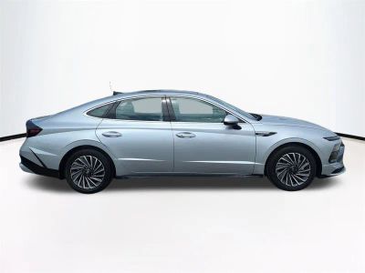 2026 Hyundai SONATA HYBRID — interior view