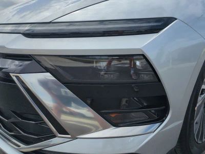 2026 Hyundai SONATA HYBRID — photo 10 view