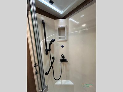 2025 Tiffin Motorhomes Open Road Allegro — photo 40 view