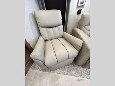 2025 Tiffin Motorhomes Open Road Allegro — photo 43 view
