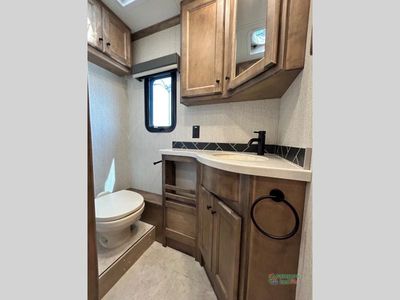2025 Tiffin Motorhomes Open Road Allegro — photo 35 view