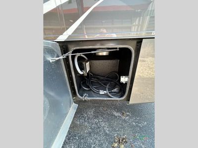 2025 Tiffin Motorhomes Open Road Allegro — photo 14 view