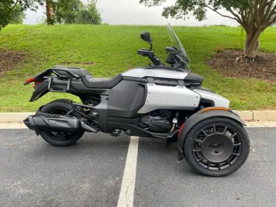 2025 Can-Am® Canyon — front three-quarter view
