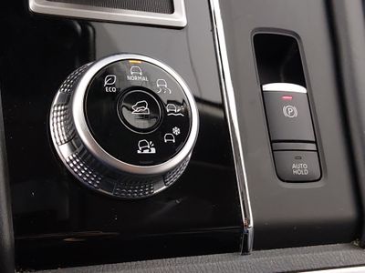 2024 Mitsubishi Outlander - Photo 21