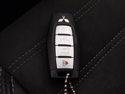 2024 Mitsubishi Outlander - Photo 15