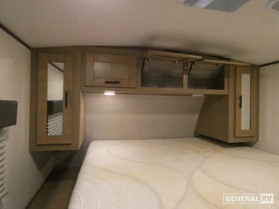 2021 Cruiser RV Shadow Cruiser - Photo 9