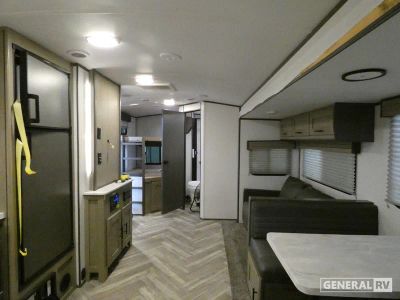 2021 Cruiser RV Shadow Cruiser - Photo 5