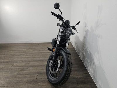 2025 Honda Rebel 300 - Photo 4