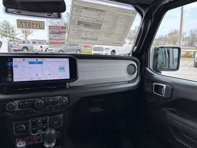 2026 Jeep Gladiator — photo 48 view