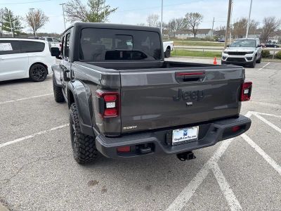 2026 Jeep Gladiator — photo 21 view