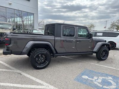 2026 Jeep Gladiator — photo 30 view