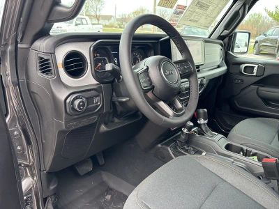 2026 Jeep Gladiator — photo 55 view