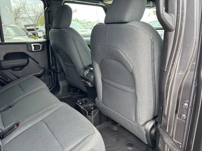 2026 Jeep Gladiator — photo 43 view