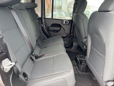 2026 Jeep Gladiator — photo 44 view