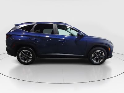 2025 Hyundai Tucson — photo 8 view