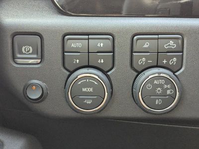 2026 Chevrolet Silverado 1500 — photo 27 view