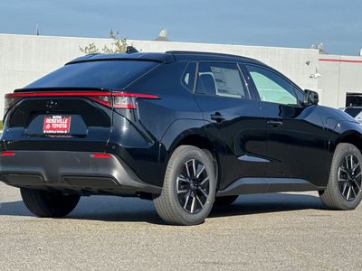 2026 Toyota bZ - Photo 2
