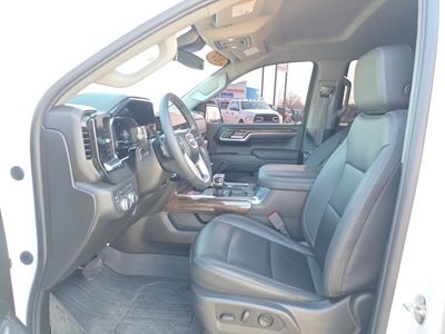 2024 GMC Sierra 1500 — photo 9 view