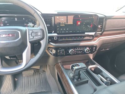 2024 GMC Sierra 1500 — photo 13 view