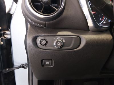 2025 Chevrolet Blazer — photo 13 view