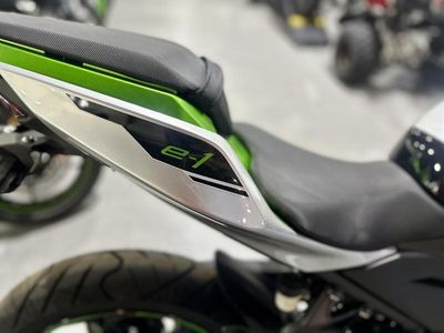 2024 Kawasaki Z e-1 ABS - Photo 14