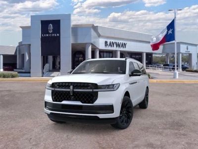 2026 Lincoln Navigator L — side profile view