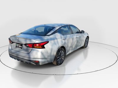 2025 Nissan Altima - Photo 7