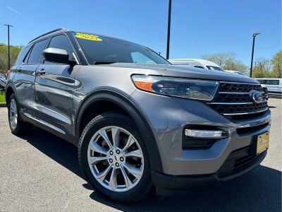 2023 Ford Explorer — rear three-quarter view