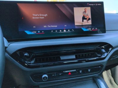 2026 BMW 4 Series — photo 16 view