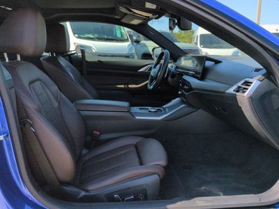 2026 BMW 4 Series — photo 13 view