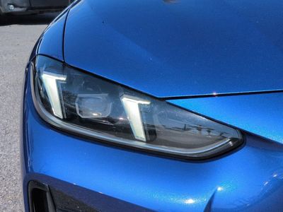 2026 BMW 4 Series — photo 10 view