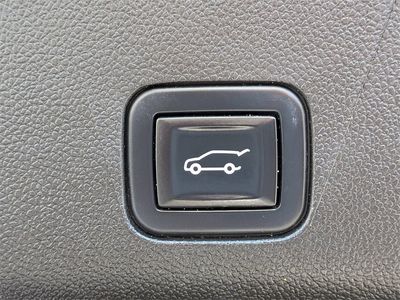 2022 Chevrolet Tahoe — photo 13 view