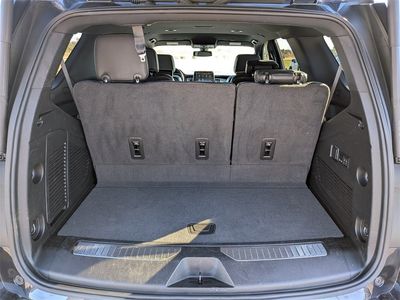 2022 Chevrolet Tahoe — photo 12 view