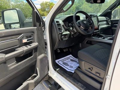 2026 Ram 3500 — photo 18 view