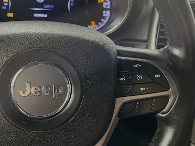 2018 Jeep Grand Cherokee — photo 17 view
