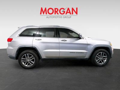 2018 Jeep Grand Cherokee — side profile view