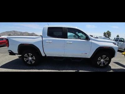 2023 GMC Canyon - Photo 2