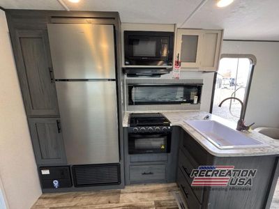 2025 Dutchmen Aspen Trail LE - Photo 11