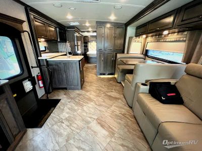 2019 Winnebago Forza — photo 22 view