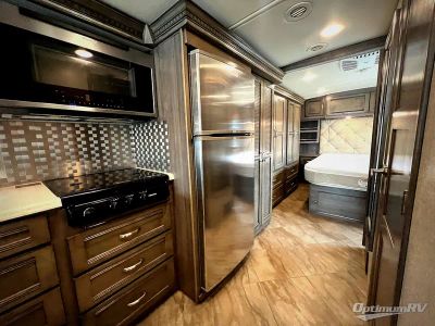 2019 Winnebago Forza — photo 13 view